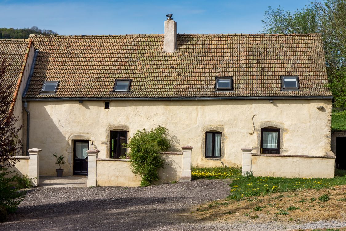 Rénover un logement ancien protégé : ce que le nouveau guide officiel change pour vous